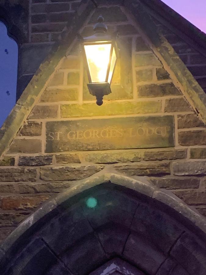 St George'S Lodge Halifax Exterior photo