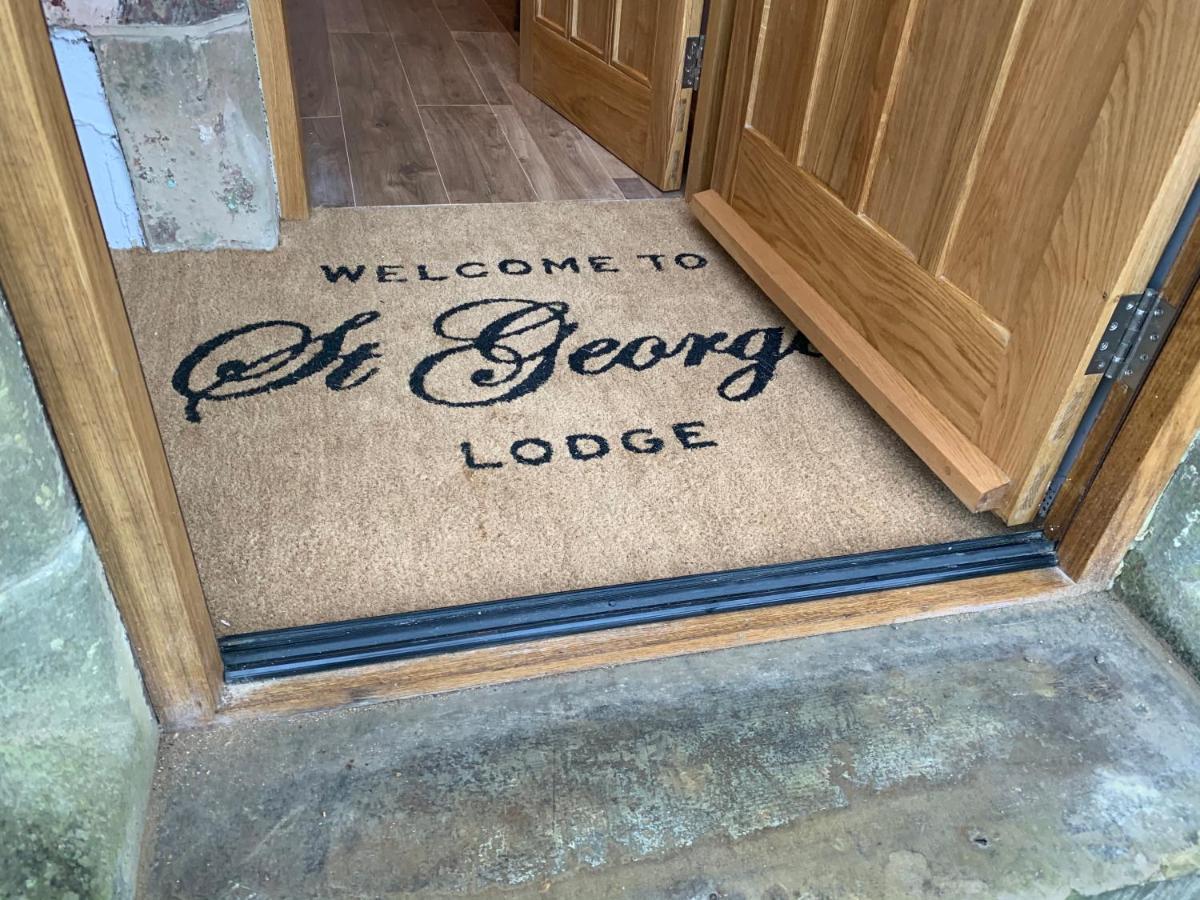St George'S Lodge Halifax Exterior photo